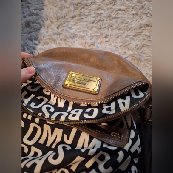Brown Marc Jacobs Crossbody - Picture 8 of 11